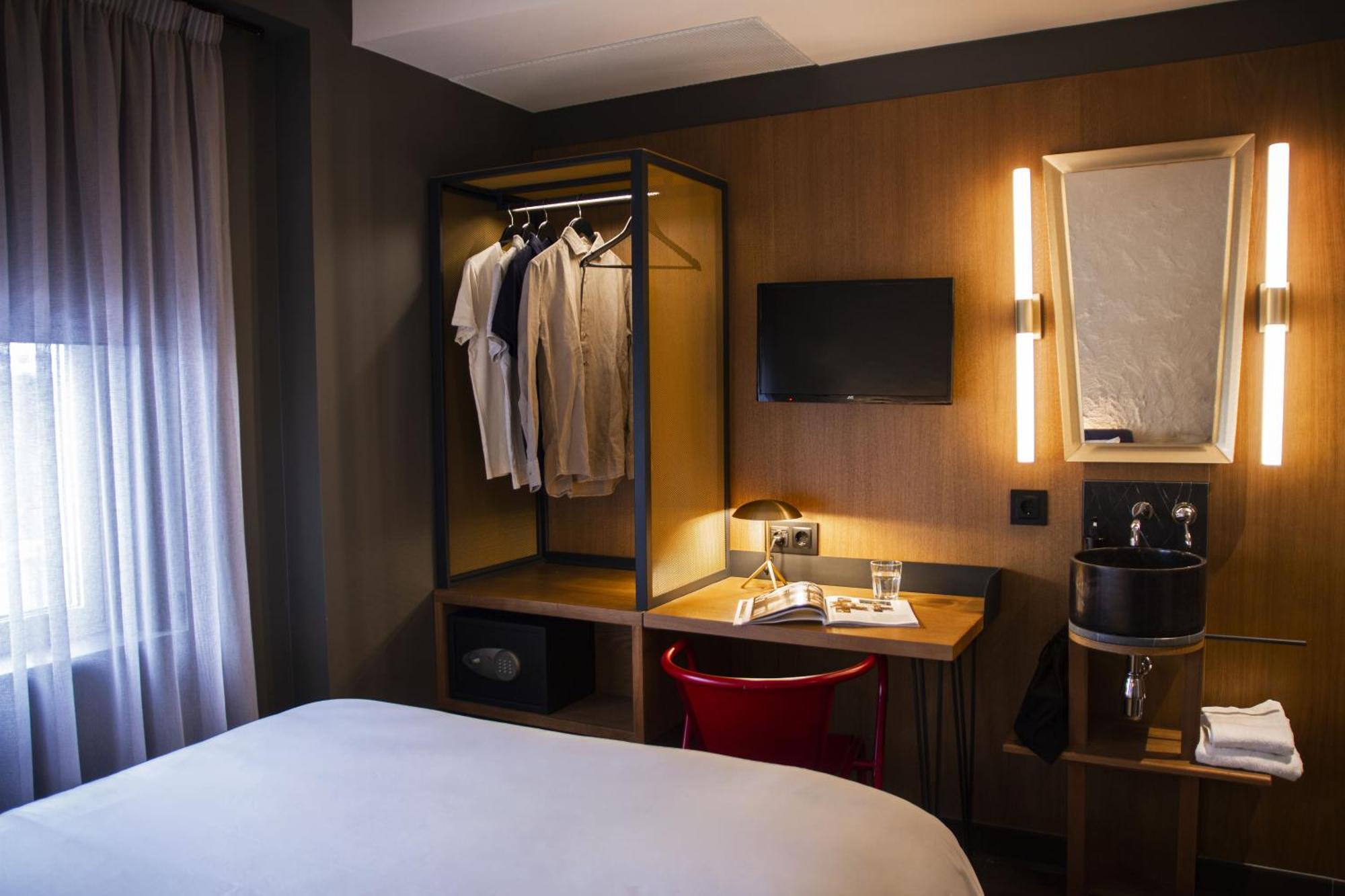 Letoh Letoh Gran Via Hotel Madrid Ngoại thất bức ảnh